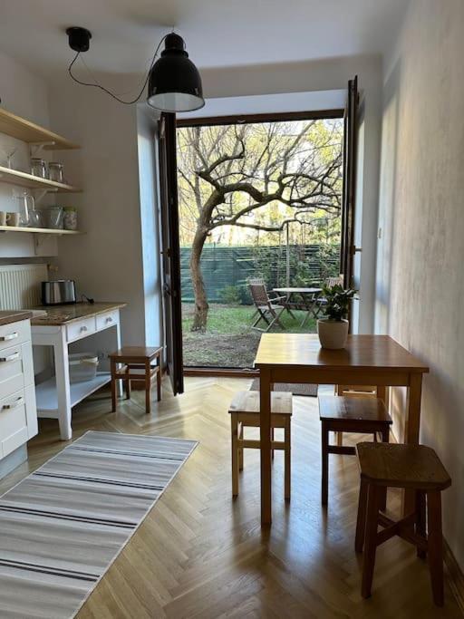 Stary Mokotow, Z Ogrodkiem Apartment Warsaw Exterior photo