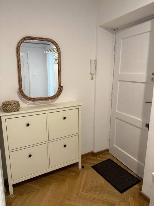 Stary Mokotow, Z Ogrodkiem Apartment Warsaw Exterior photo