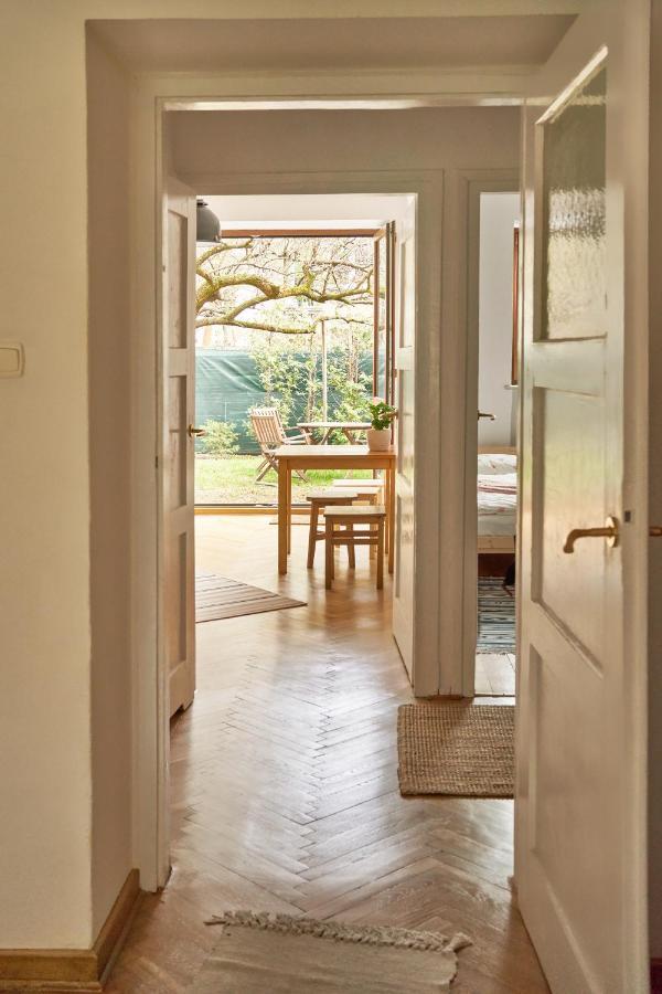 Stary Mokotow, Z Ogrodkiem Apartment Warsaw Exterior photo